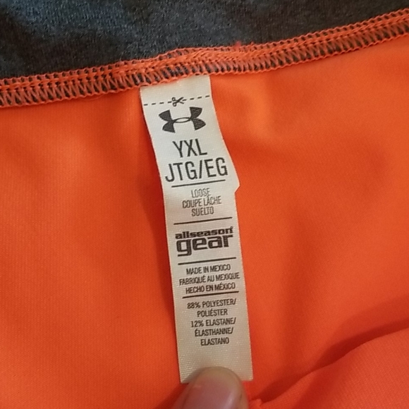 Neon coral Underarmor workout shorts - Picture 4 of 6